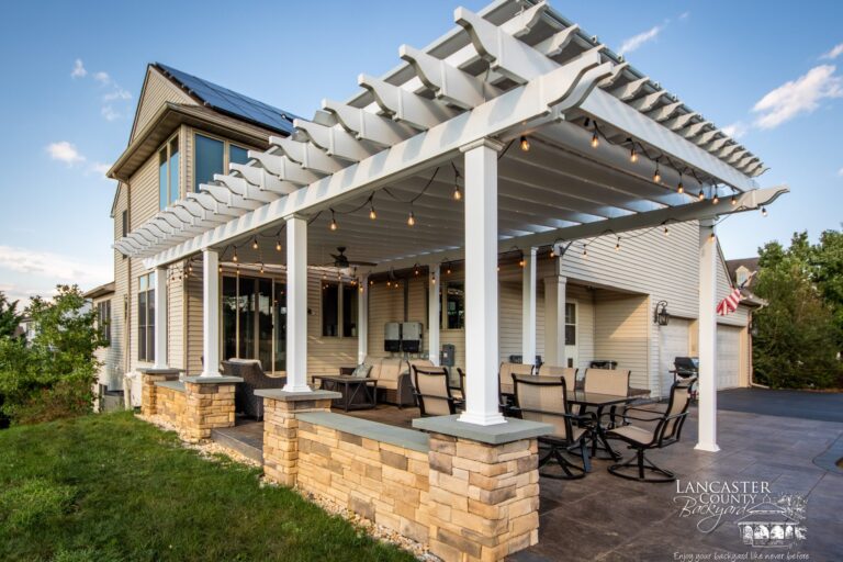 16x22 custom vinyl pergola with solar panels