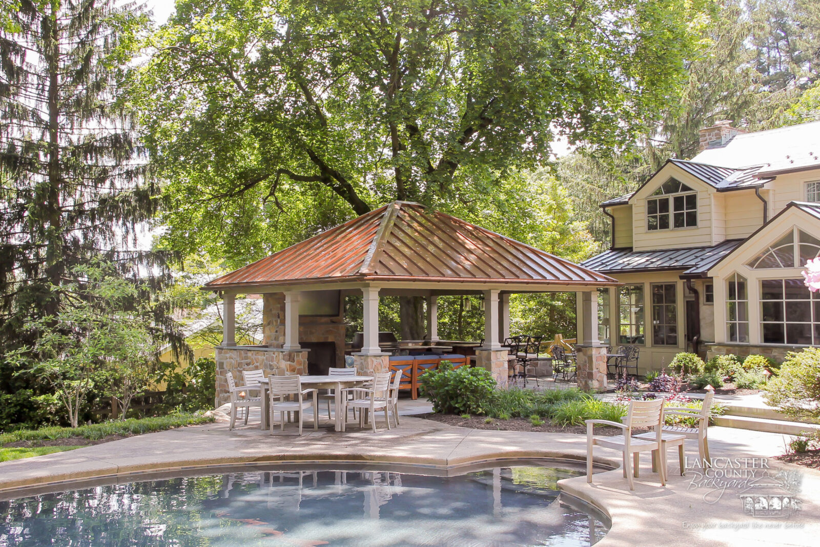 luxuary pool pavilion