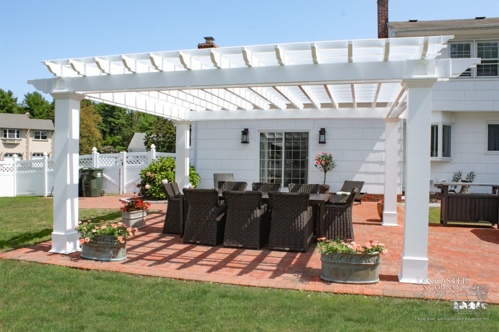 stunning vinyl pergola