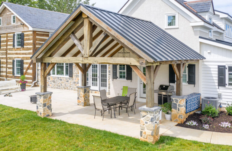 aged timber framing scaled 768x500 f50 50