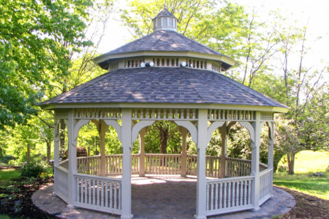 dodecagon gazebo in park e1716492144485