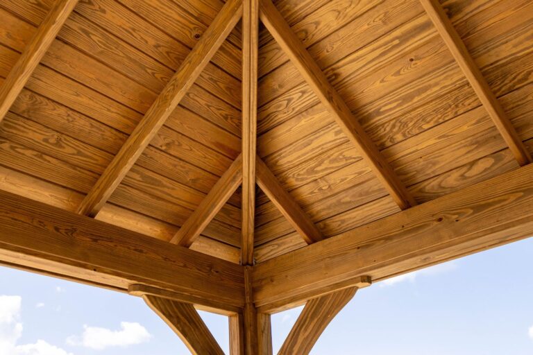 12x16 Cheyenne Wood Pavilion, Corner woodworking