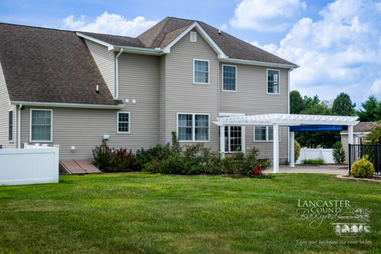14x16 vinyl pergola with a blue shade canopy