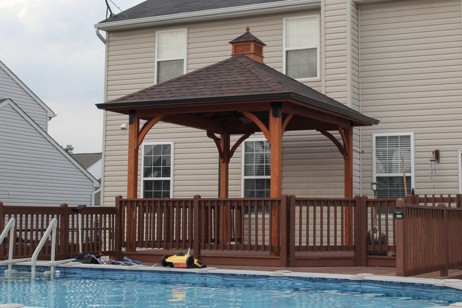 amihs pavilion by the pool