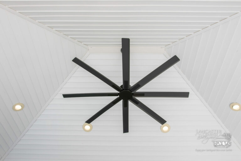 14x18 vinyl pavilion with a ceiling fan
